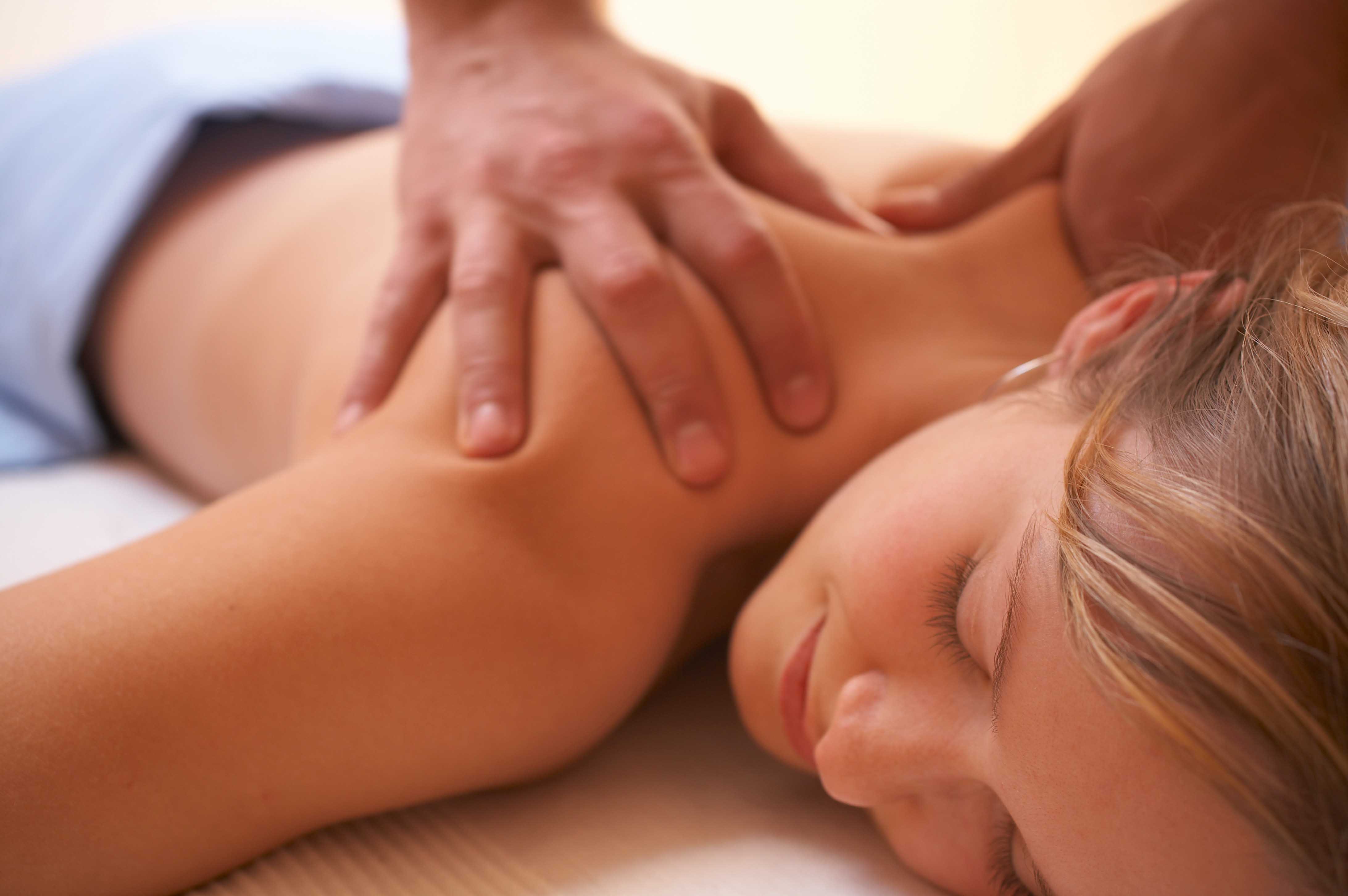 Curso de base clínica del masaje